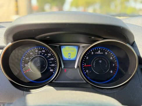 Used 2015 Hyundai Genesis 3.8 RWD image 10