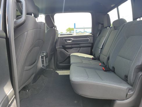 Used 2021 RAM 1500 Big Horn image 17