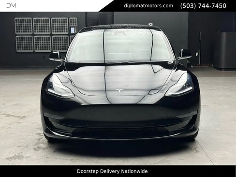 Used 2019 Tesla Model 3 Standard Range Plus image 8