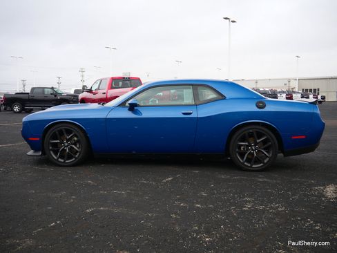 Used 2022 Dodge Challenger GT w/ Blacktop Package image 9