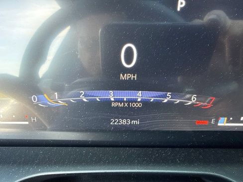 Used 2025 Jeep Grand Cherokee Laredo X RWD image 7