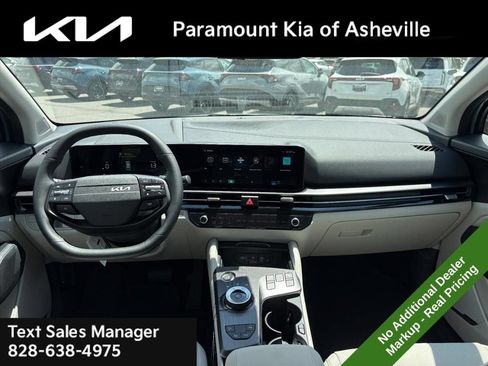 New 2026 Kia Sportage EX AWD/4WD image 7