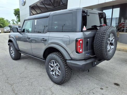 New 2025 Ford Bronco Badlands AWD/4WD image 3