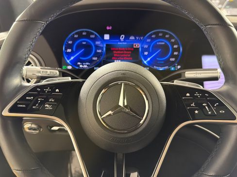 Used 2024 Mercedes-Benz EQS 450+ SUV image 23