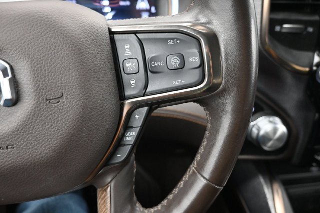 Used 2025 RAM 1500 Limited AWD/4WD image 11