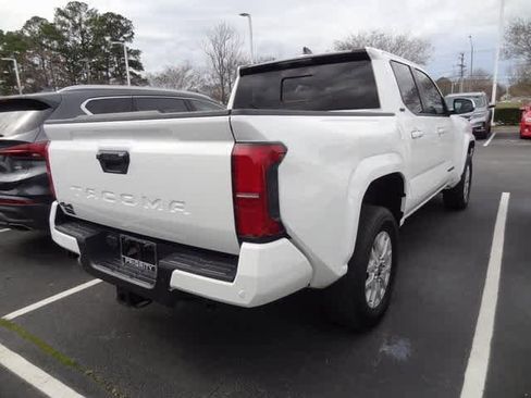 Used 2024 Toyota Tacoma SR5 image 6