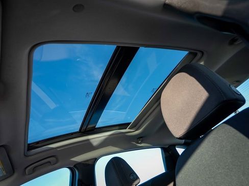 Used 2024 Chevrolet Malibu LT image 21