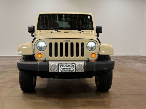 Used 2011 Jeep Wrangler Sahara w/ Connectivity Group AWD/4WD image 27