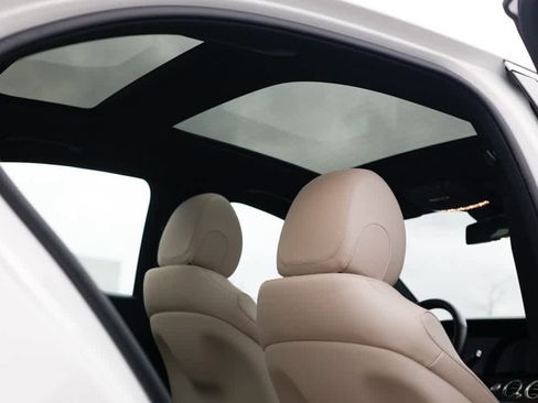 Used 2023 Mercedes-Benz E 450 4MATIC Sedan image 12