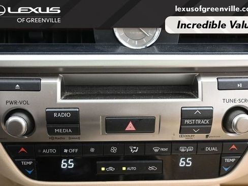 Used 2014 Lexus ES 300h w/ Luxury Package w/Bamboo Trim FWD image 17