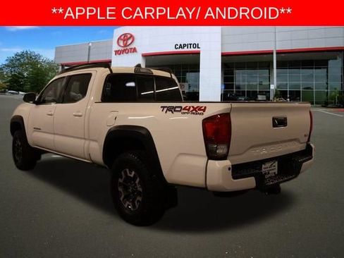 Used 2016 Toyota Tacoma TRD Off-Road w/ Premium & Technology Package AWD/4WD image 7