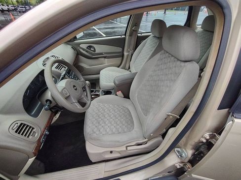 Used 2005 Chevrolet Malibu LS FWD image 11
