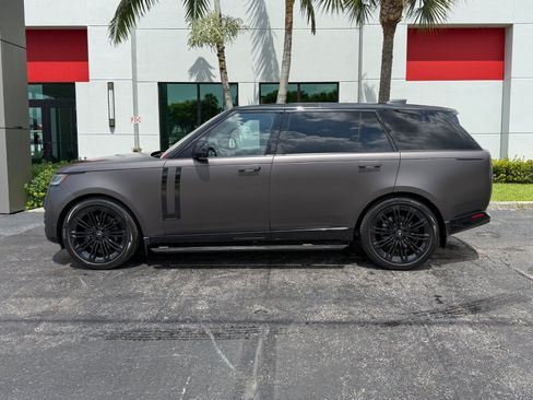 Used 2023 Land Rover Range Rover Long Wheelbase Autobiography AWD/4WD image 11