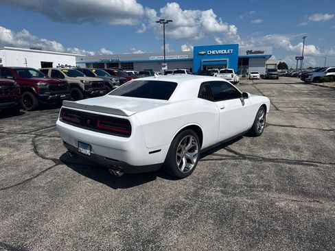 Used 2015 Dodge Challenger SXT Plus RWD image 3