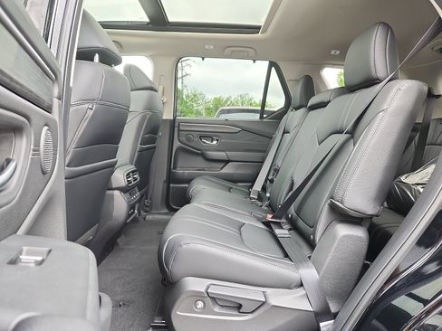 New 2026 Honda Pilot image 6