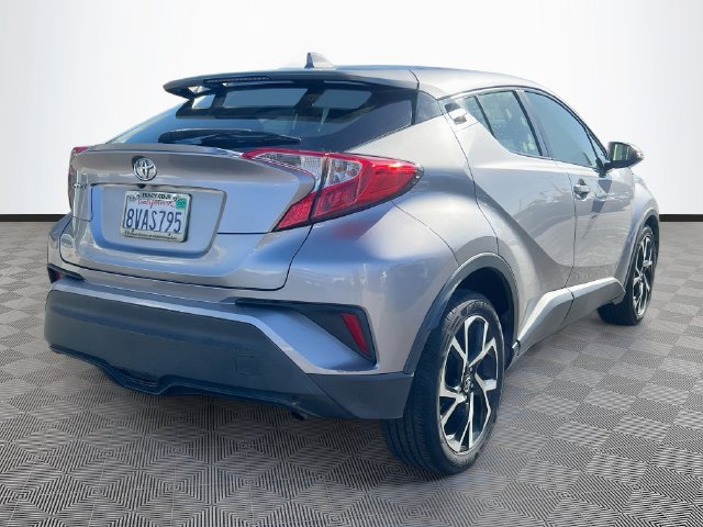 Used 2019 Toyota C-HR XLE FWD image 4