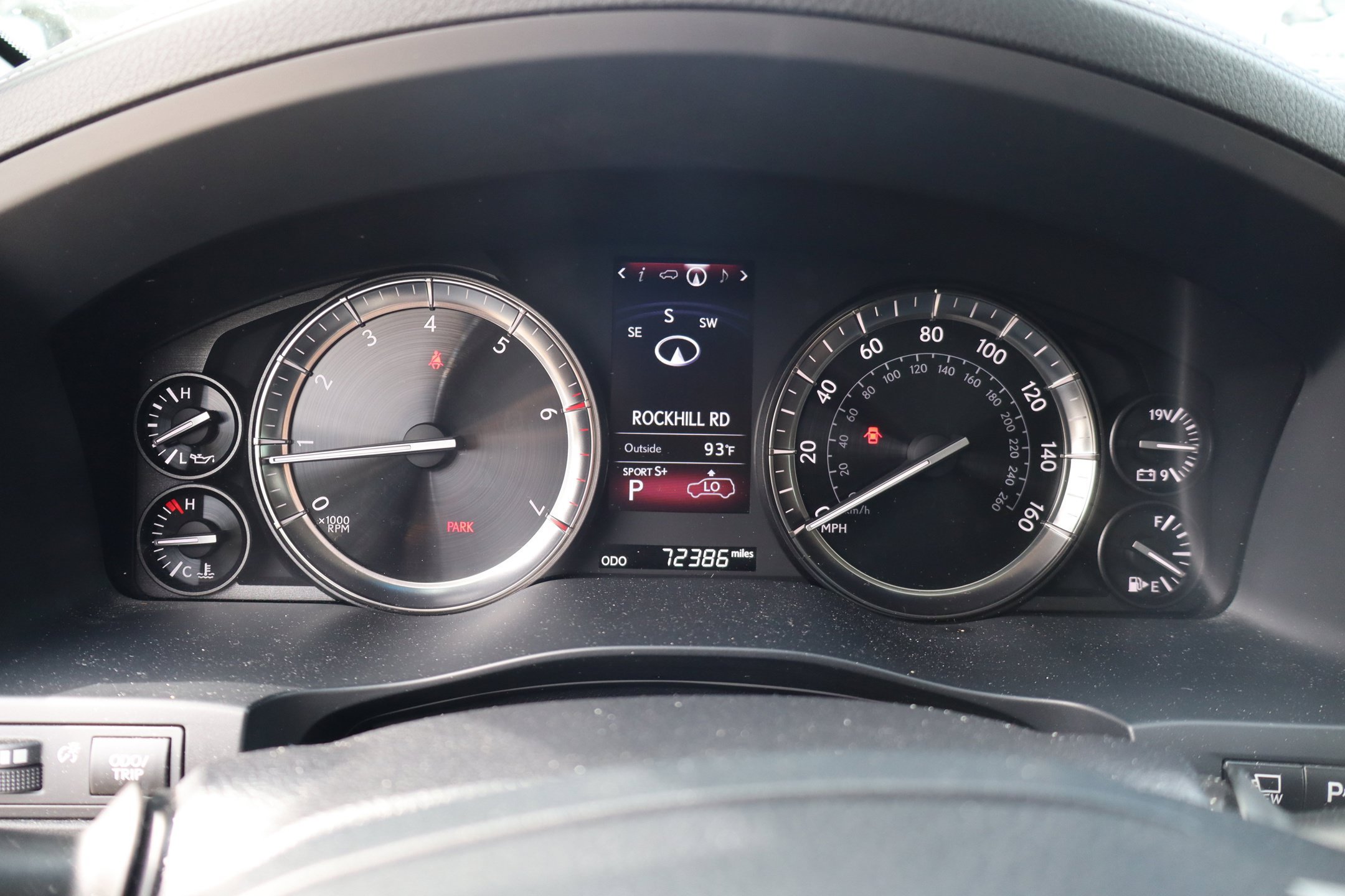 Used 2019 Lexus LX 570 4WD w/ Luxury Package image 20