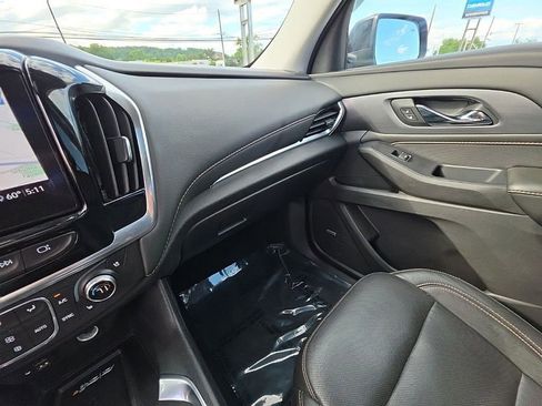 Used 2021 Chevrolet Traverse Premier w/ Redline Edition AWD/4WD image 18