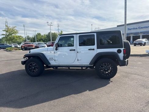Used 2015 Jeep Wrangler Unlimited Sport w/ Quick Order Package 24S AWD/4WD image 18