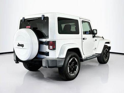 Used 2014 Jeep Wrangler Sahara AWD/4WD image 9