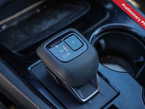 Used 2023 Nissan Rogue SV FWD image 16