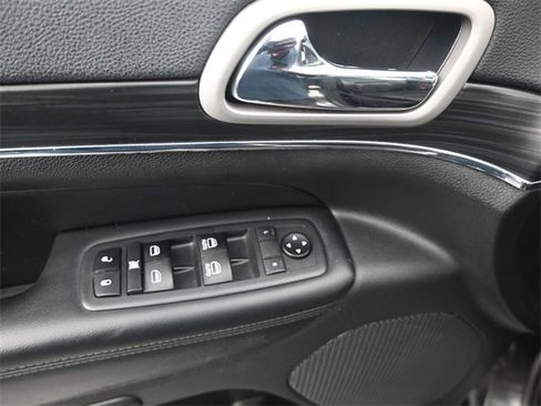 Used 2020 Jeep Grand Cherokee Limited w/ Luxury Group II image 13