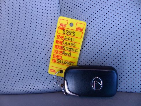 Used 2011 Lexus IS 250C w/ Luxury Pkg image 47