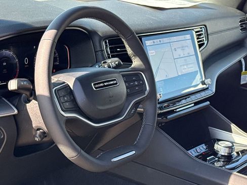 New 2026 Jeep Grand Wagoneer Limited AWD/4WD image 19