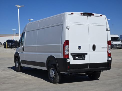 New 2026 RAM ProMaster 2500 w/ Convenience Group image 3