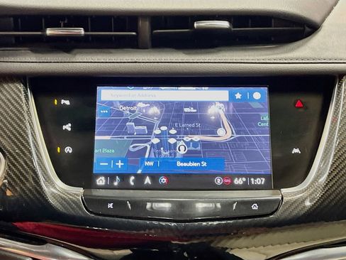 Used 2024 Cadillac XT6 Sport w/ Technology Package AWD/4WD image 13