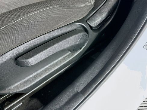 Used 2015 Kia Forte EX image 17