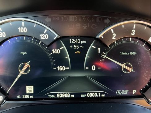 Used 2019 BMW 530i xDrive w/ Premium Package image 19