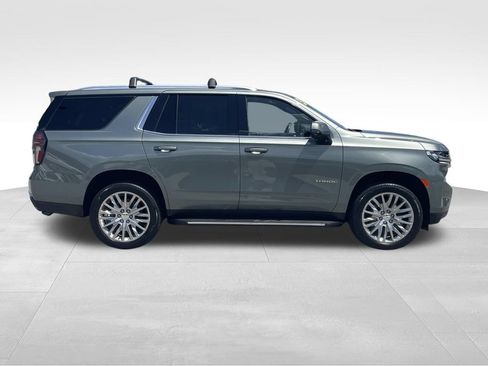 Used 2023 Chevrolet Tahoe LT w/ LT Signature Package AWD/4WD image 2