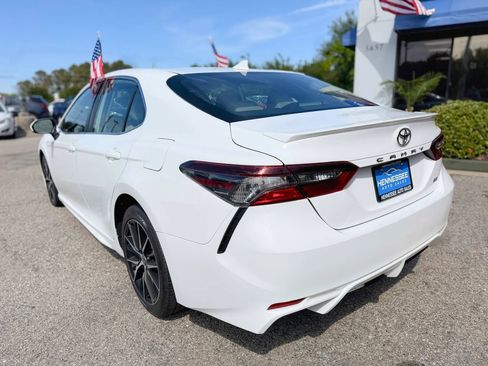 Used 2021 Toyota Camry SE FWD image 17