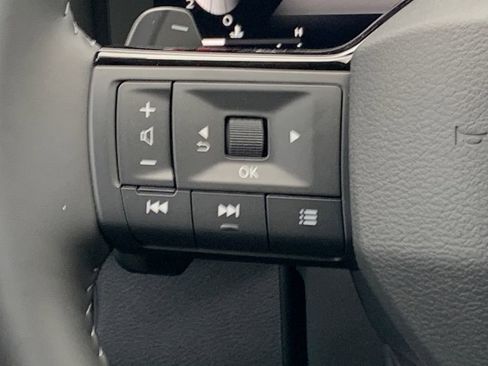 New 2026 Nissan Rogue Platinum image 10