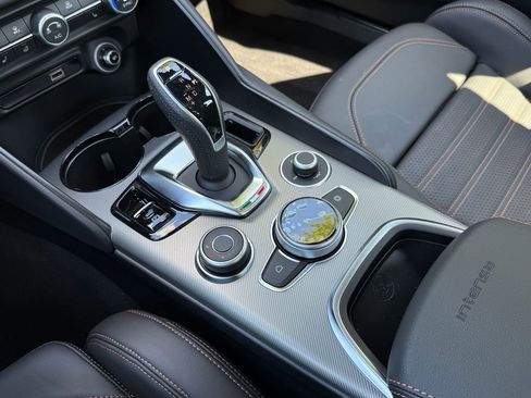 New 2025 Alfa Romeo Giulia w/ Driving Assist Package image 24