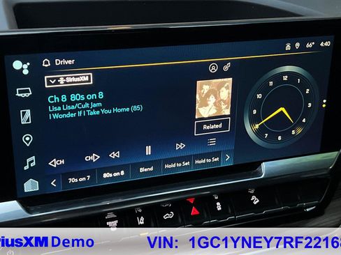 Used 2024 Chevrolet Silverado 2500 LT image 28