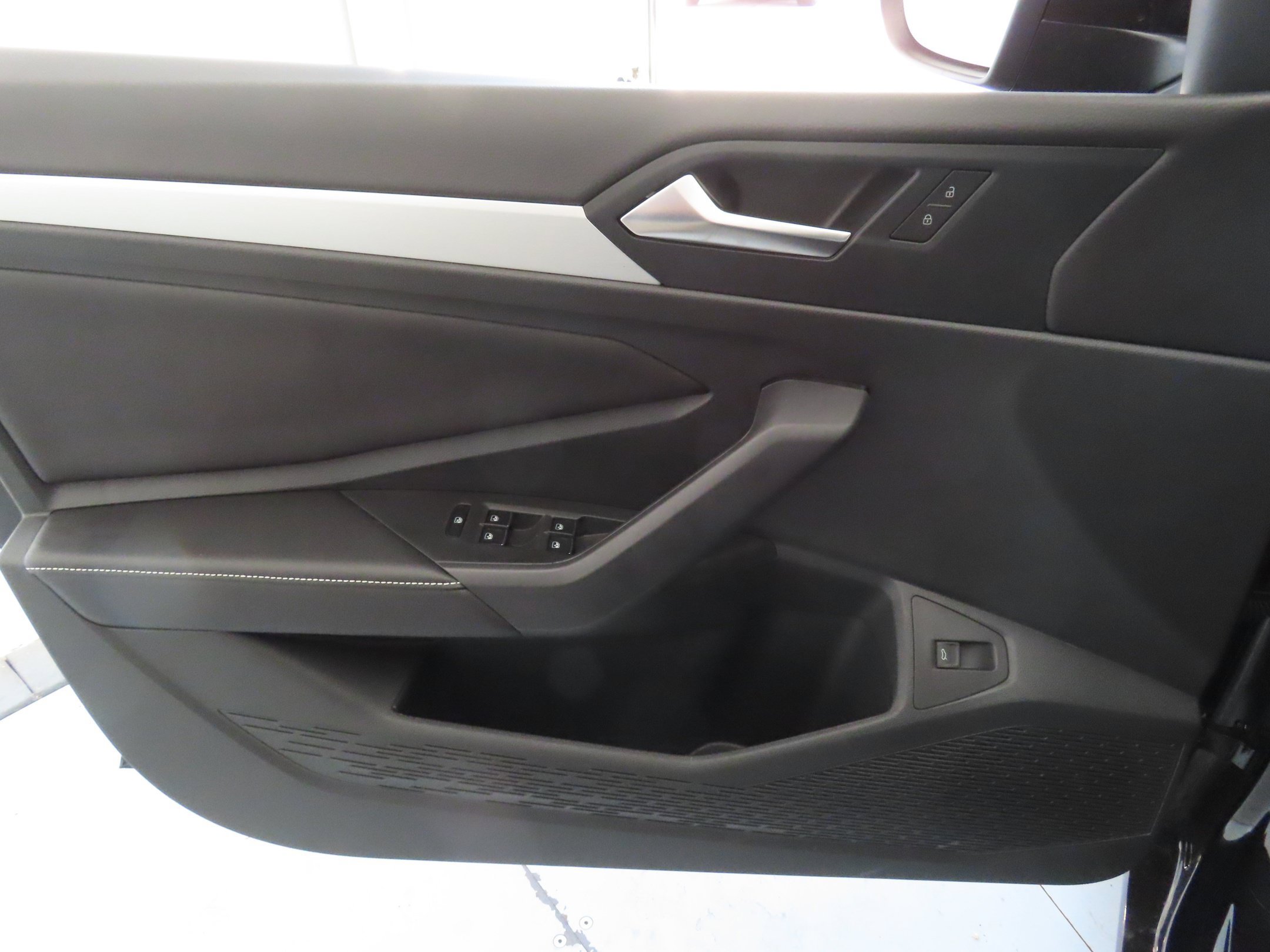 Used 2026 Volkswagen Jetta Sport FWD image 10