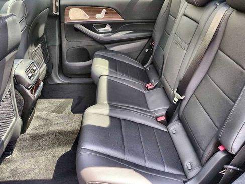 New 2025 Mercedes-Benz GLS 450 4MATIC image 21