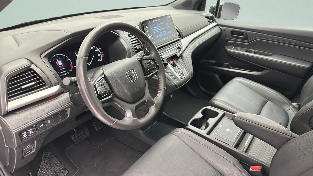 Used 2025 Honda Odyssey Sport-L image 11