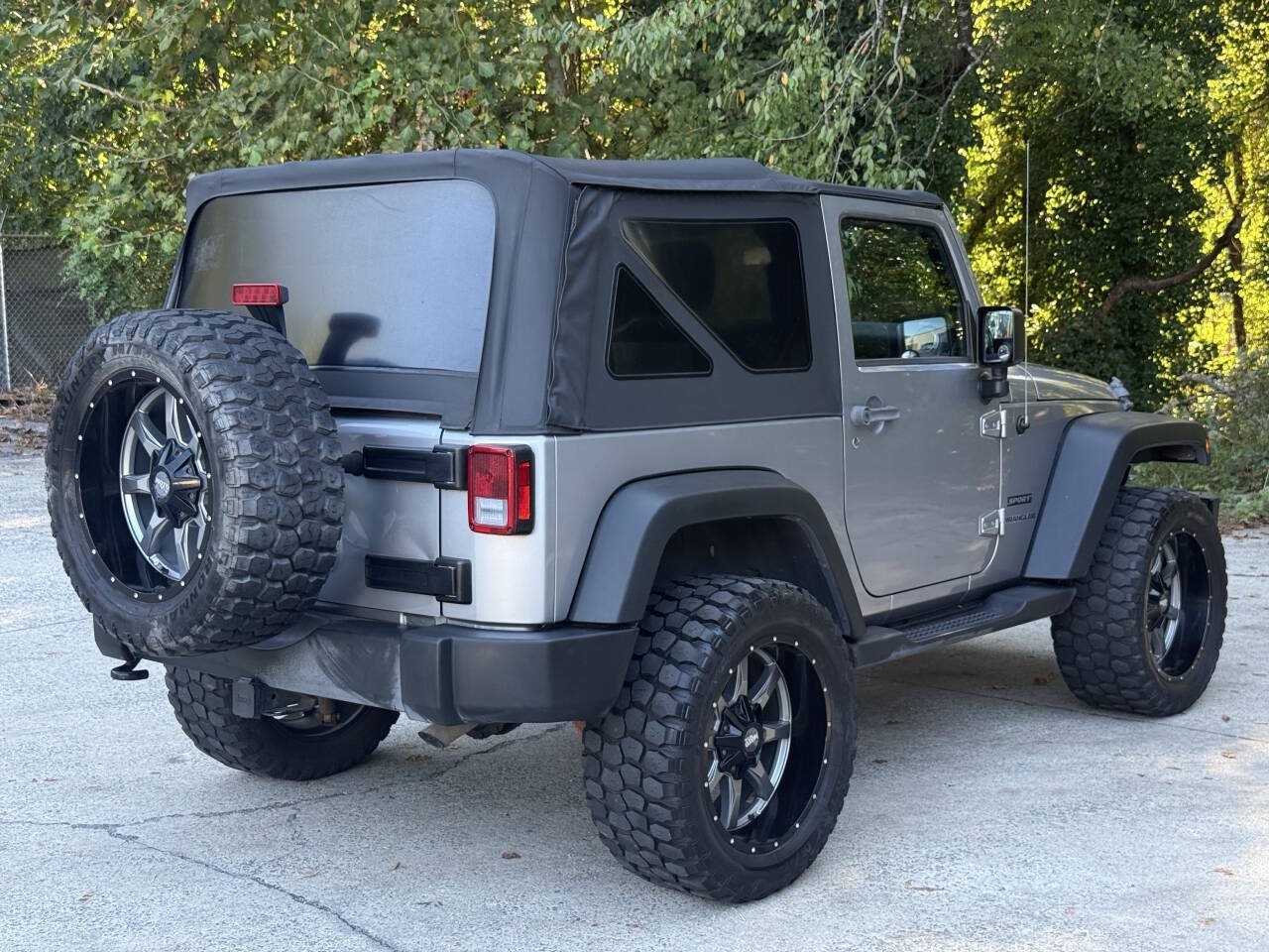 Used 2015 Jeep Wrangler Sport AWD/4WD image 4
