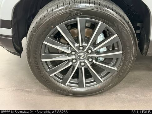 Certified 2026 Lexus GX 550 w/ Accessory Package (2T) AWD/4WD image 10