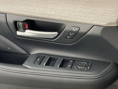 New 2026 Toyota Grand Highlander Platinum image 18