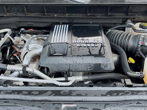 Used 2023 Chevrolet Silverado 1500 RST w/ Z71 Off-Road Package AWD/4WD image 31
