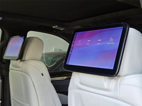 New 2026 Cadillac Escalade ESV Platinum Sport w/ LPO, Floor Liner Package AWD/4WD image 31