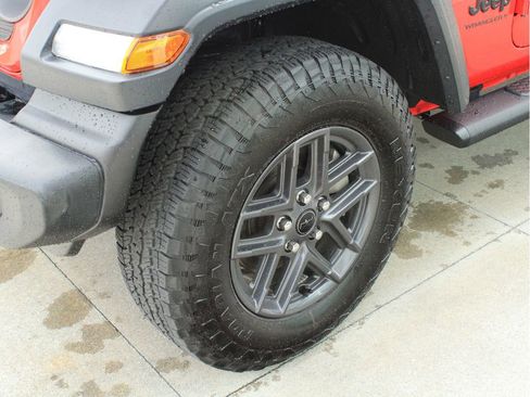 Certified 2024 Jeep Wrangler Sport AWD/4WD image 39