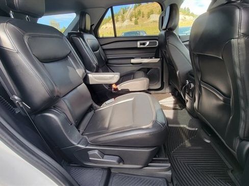 Used 2022 Ford Explorer XLT w/ Equipment Group 202A image 42