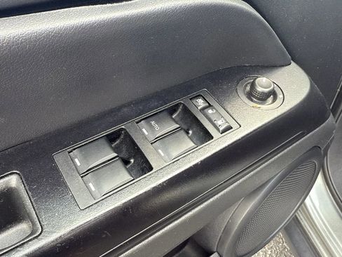 Used 2014 Jeep Patriot Sport image 11