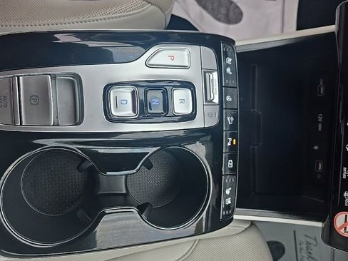 Used 2024 Hyundai Tucson Limited image 24