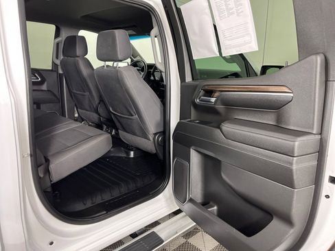 Used 2024 Chevrolet Silverado 1500 LT w/ Z71 Off-Road Package image 14